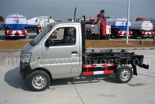 小長(zhǎng)安勾臂式垃圾車（國(guó)四）